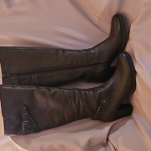 b.o.c. Tall Leather Boots Size 7.5M